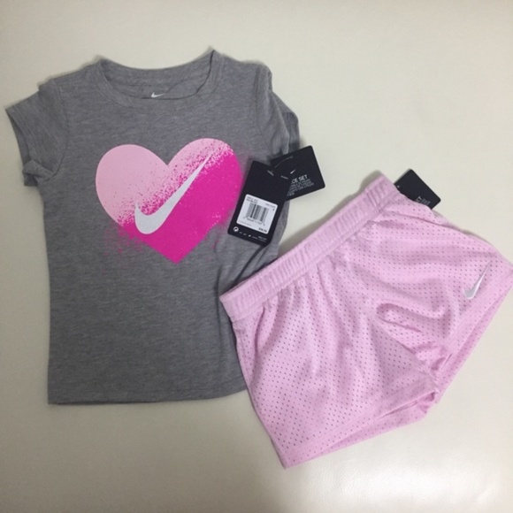 Nike Other - Nike super cute pink outfit 6241